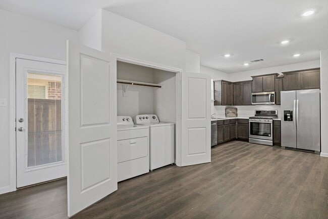 Photo - 3911 Nature Ct