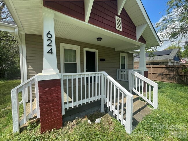 Photo - 624 Pinoca St
