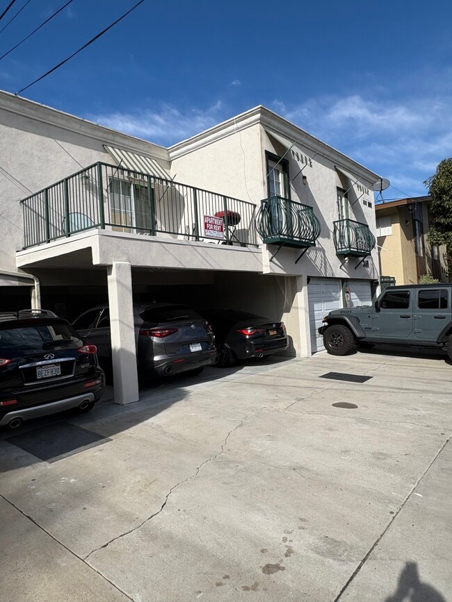 Building Photo - 263 Molino Ave Unit 9