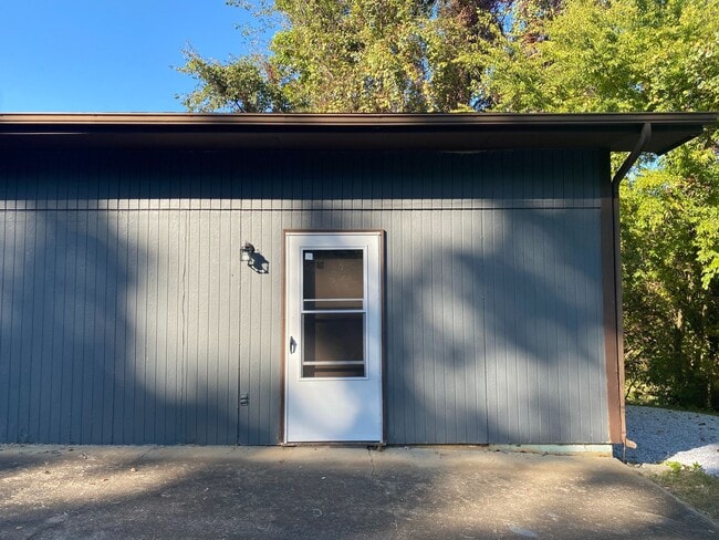 Photo - 8088 Blue Springs Pkwy Unit Apt 1