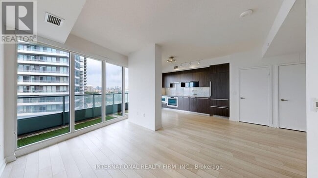 Photo - 117 McMahon Dr Unité 1907