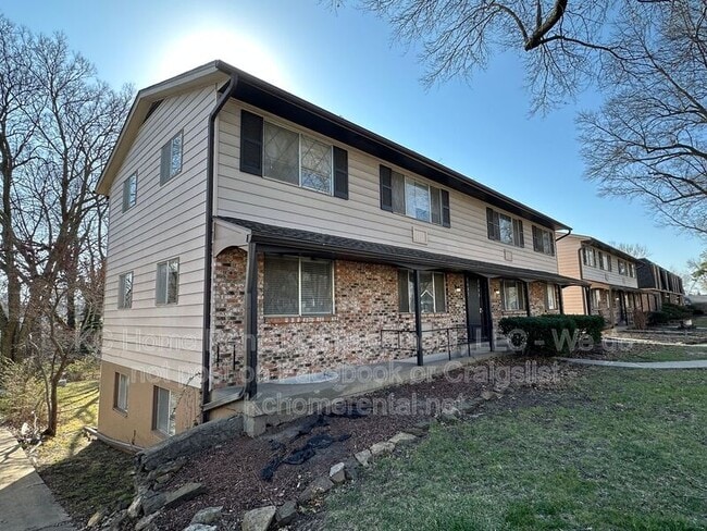 Photo - 8443 Lowell Ave