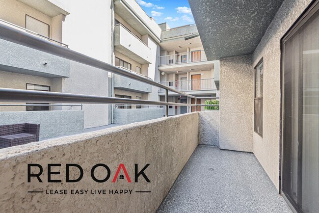 Photo - ~$200 OFF Each Month~ Spacious and Invitin... Unit 315