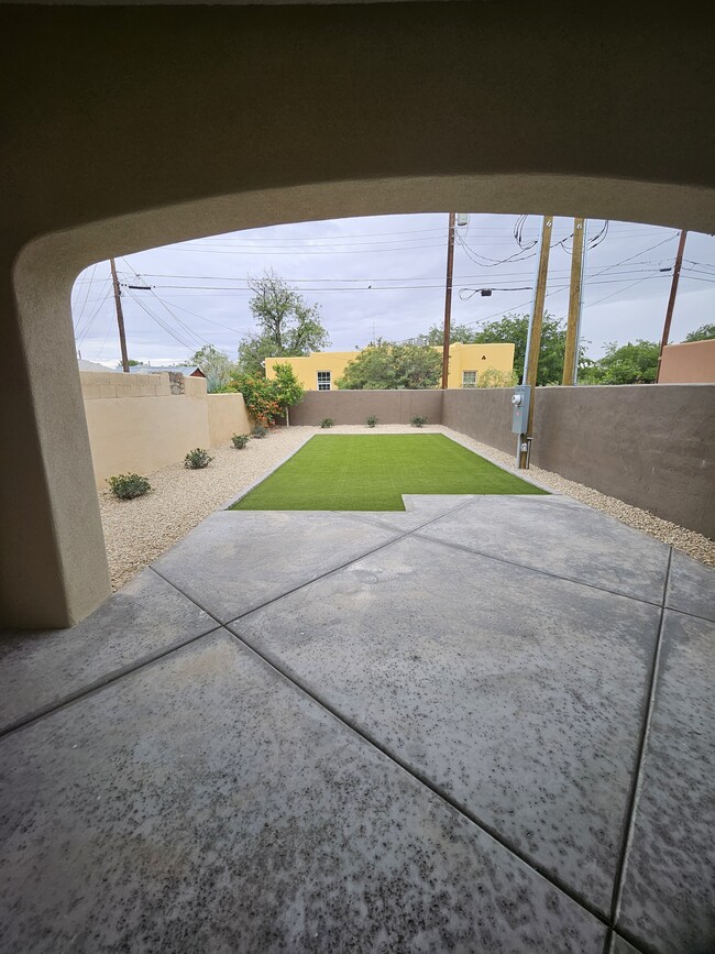 Photo - 1003 N Armijo St