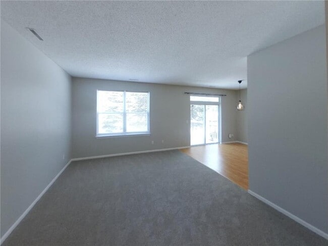 Photo - 16476 Jarrett Cir