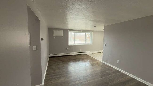 Building Photo - 13540 Superior Rd