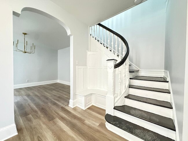 Photo - 216 N 53rd St