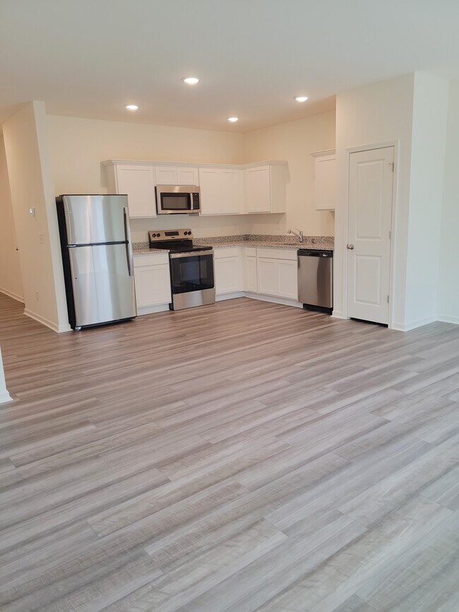 Photo - 1122 Tofino Dr