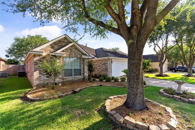 Photo - 3135 Stratford Bend Dr