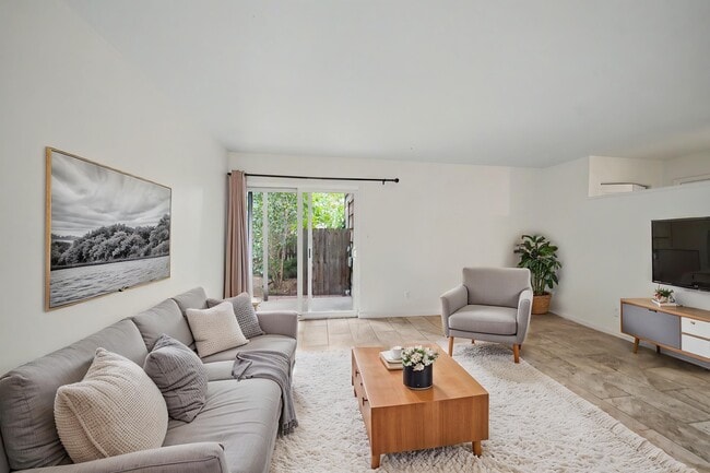 Photo - 3520 Arthur Ct Unit 2