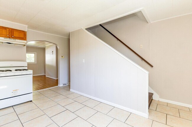 Photo - 148 Midland Ave Unit 150 Midland Ave