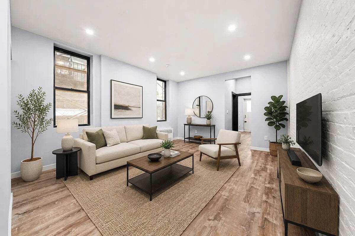Photo - 453 W 48th St Unit 4B
