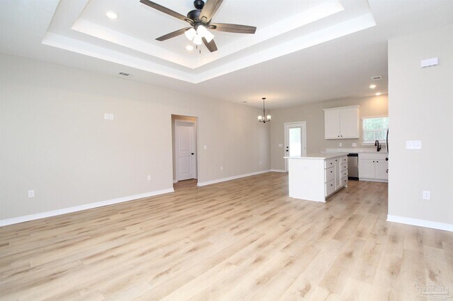Photo - 9861 Shangri La West Rd