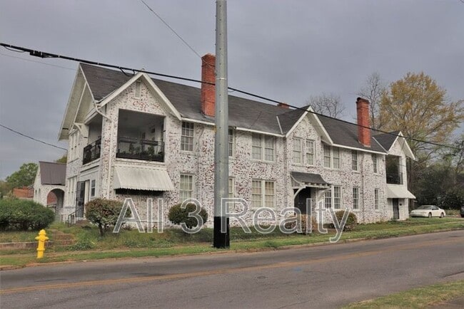 Building Photo - 2243 Madison Ave Unit A-