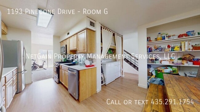 Photo - 1193 Pinecone Dr Unit Room G