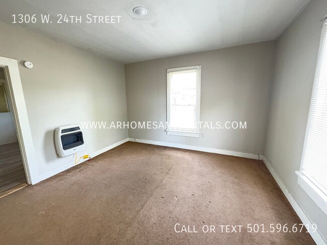 Photo - 1306 W 24th St