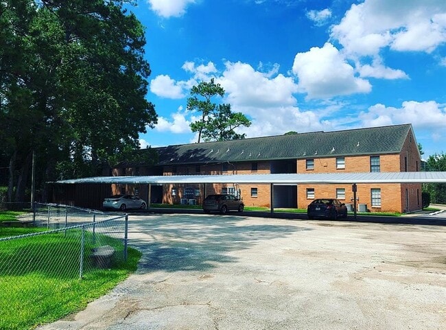 Photo - 3700 Pine Manor Ln Unidad True