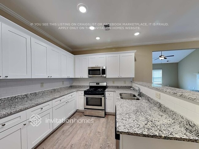 Photo - 2055 Hydrangea Ln