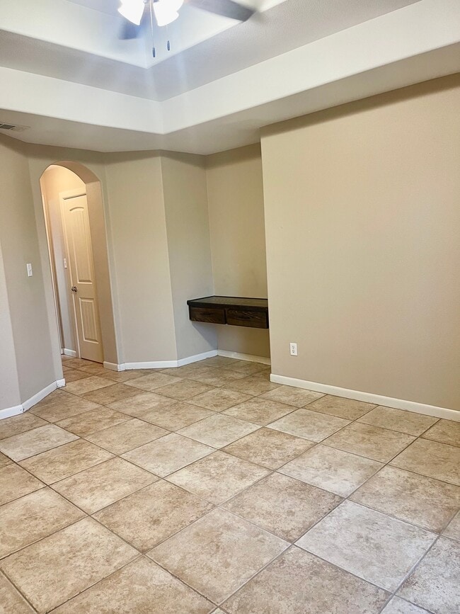 Photo - 1620 Cardinal Ave W