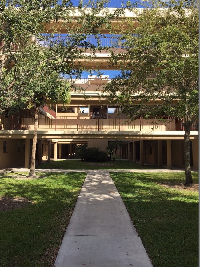 Coral Haven Apartments