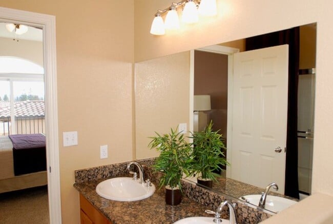 Rocklin Sunset Townhomes