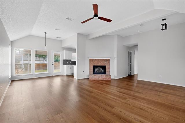 Photo - 2864 Hampshire Ln