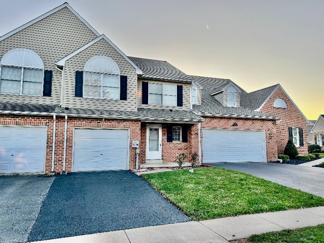 Building Photo - 24 Pennridge Ave