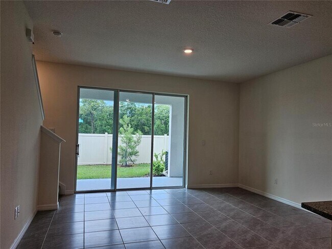 Photo - 11115 Crescent Deer Dr