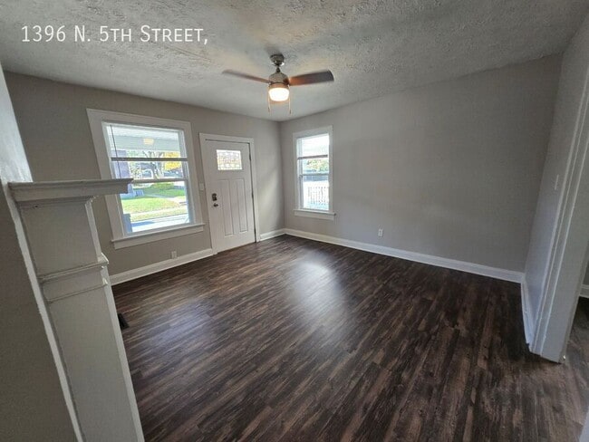 Photo - 1396 N 5th St