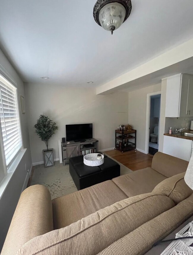 Photo - 224 Commerce St Unidad B