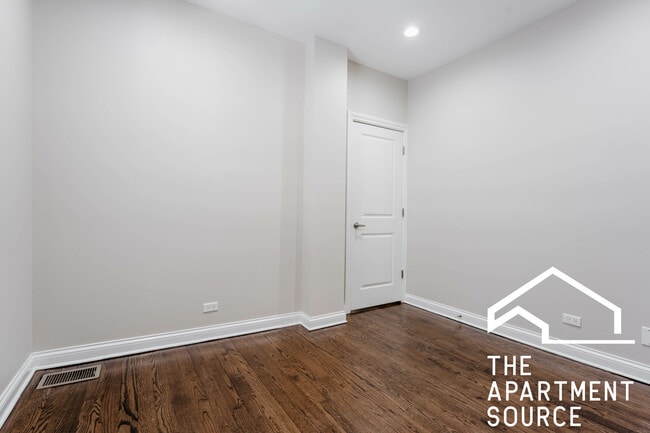 Photo - 1758 W Montrose Ave Unit 1