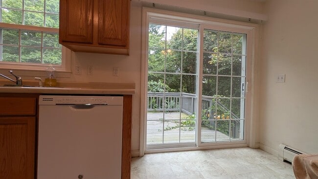 184 Brock St Unidad B