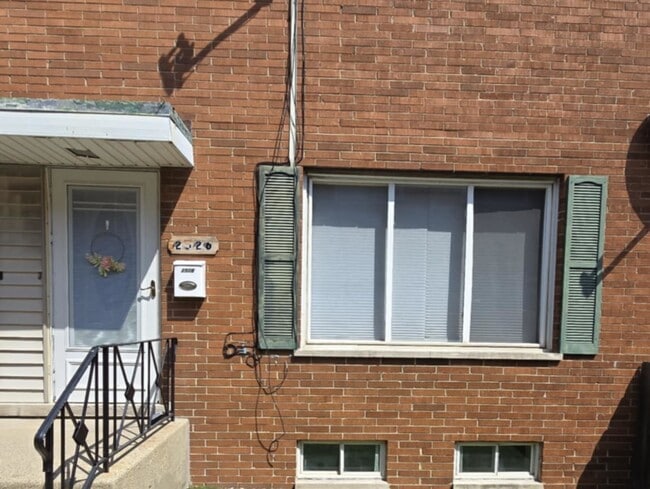 Building Photo - 2526 Rose St Rental