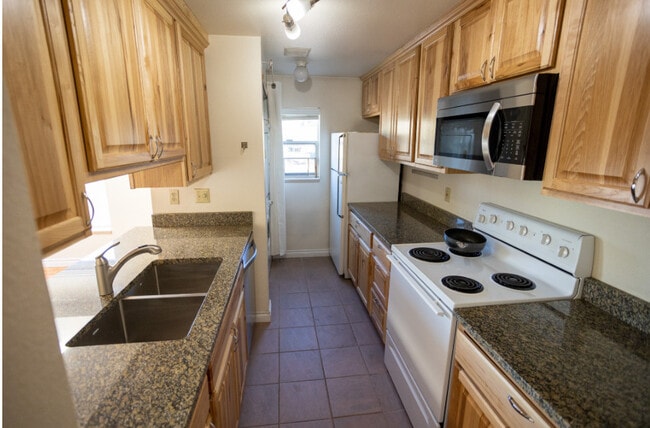 Photo - 3618 Evanston Ave