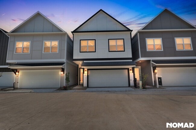 Building Photo - 208 Clark Rd