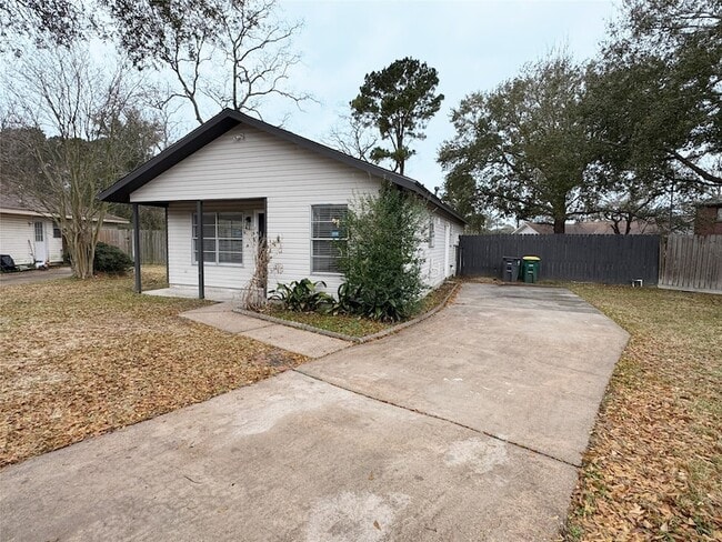 Photo - 918 Bolton Ct