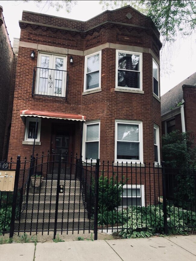 Photo - 2449 N Maplewood Ave