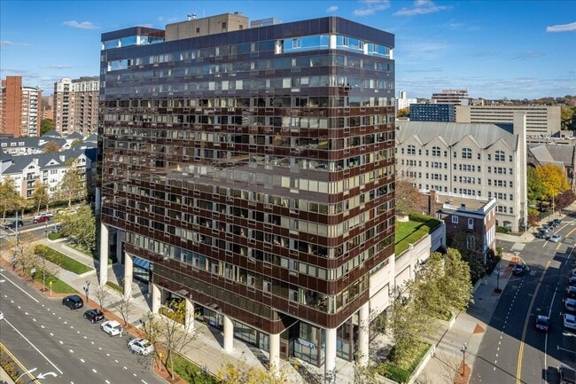 Building Photo - 127 Greyrock Pl Unit APT 810