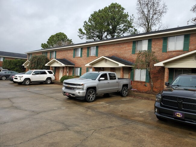Townhomes@2001