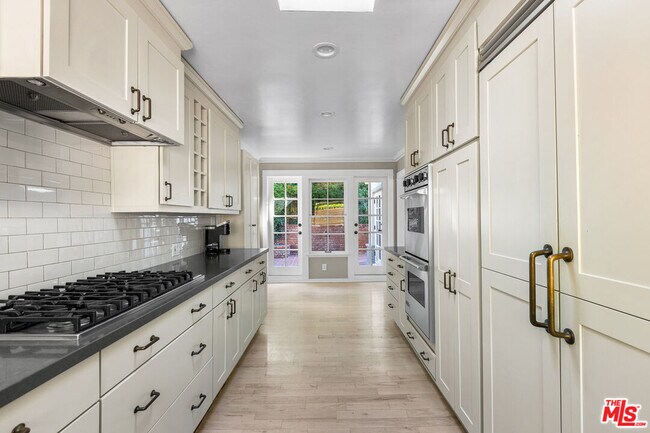 Photo - 9520 Gloaming Dr