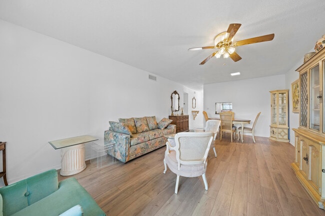 Photo - 230 NE 26th Ave Unit 2040
