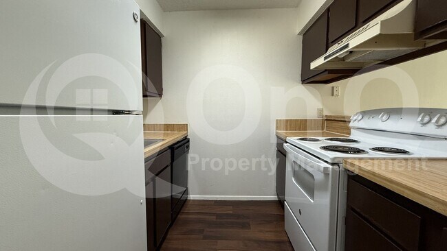 Photo - 410 Bryan St