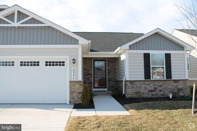 Building Photo - 8946 Penrith Dr Rental