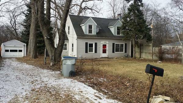Building Photo - 2 bedroom single family