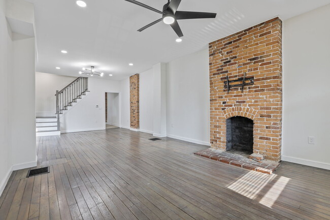 Photo - 187 Avondale Ave Casa Unidad 187