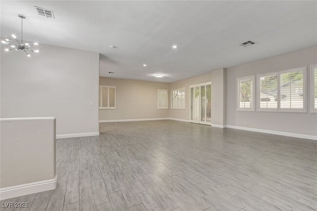 Photo - 2794 Glen Port St