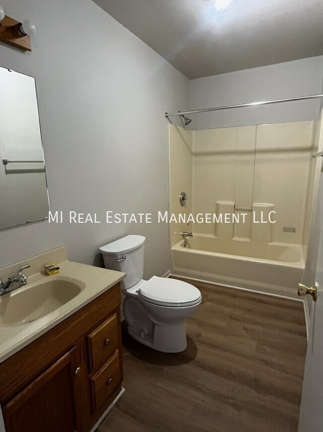 Photo - 3359 N Whitehall Rd