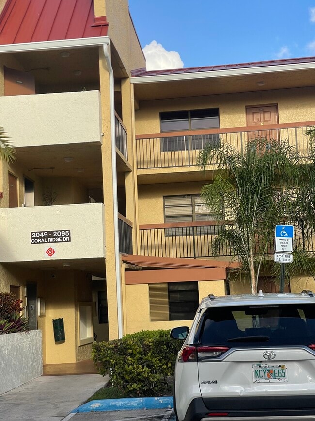 2073 Coral Ridge Dr Unit Saxon Woods