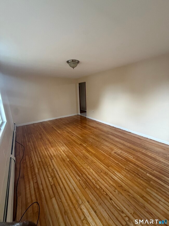 Photo - 33 Franklin St Unit 2ND FLOOR