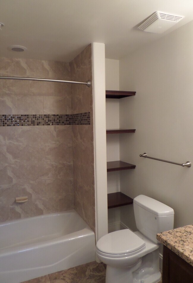 Second Full Bath - 3753 W 244th St Unit 3753